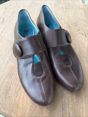 Thierry Rabotin Han-Crafted Brown Leather Mary Jane’s 36.5 cm/ woman’s 6.5